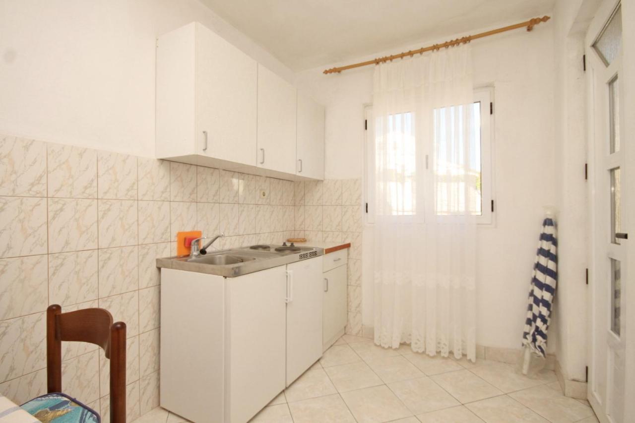 Apartments By The Sea Rukavac, Vis - 2478 ルカバックス エクステリア 写真